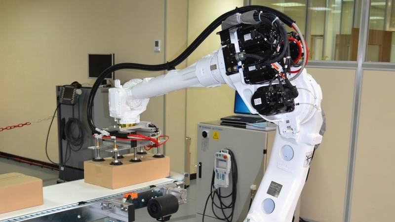 Distributeur de robot industriel Hauts-de-France